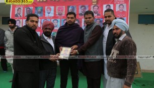 manuke_gill_(moga)_kabaddi_cup_11_jan_2015