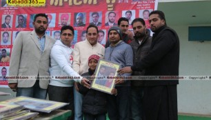 manuke_gill_(moga)_kabaddi_cup_11_jan_2015