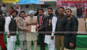 manuke_gill_(moga)_kabaddi_cup_11_jan_2015